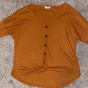 Burnt orange long sleeve top from Tilly’s! Size XS, super cute  and comfy!